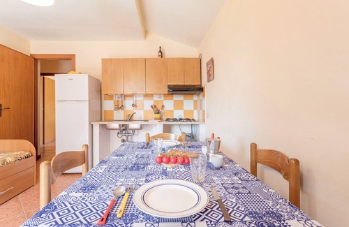 Campofelice di Roccella Apartment | San Carlo Holiday Home near the Beach with Balcony
