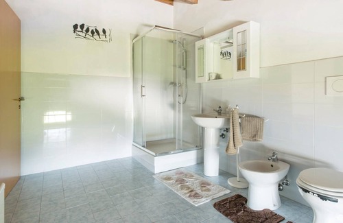 Cerasa Apartment | San Costanzo with its hamlet of Cerasa is a small village on the hills above Fano, immersed in the b