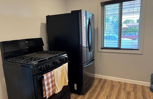 North Clairemont House | San Diego A-Twin-House Close to Beaches, Mall, SD Downtown, Seaworld, SD Zoo.