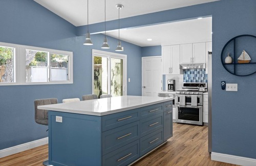 Serra Mesa House | San Diego Home close to all w/Pool and Hot tub!