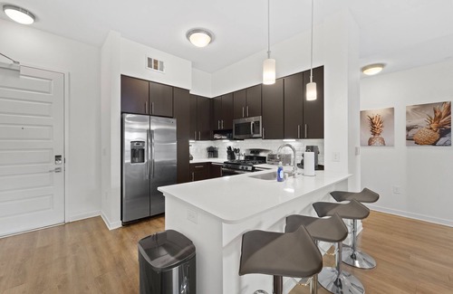 University Heights Apartment | San Diego Paradise Retreat! Pool/Gym/King Bed & WiFi!