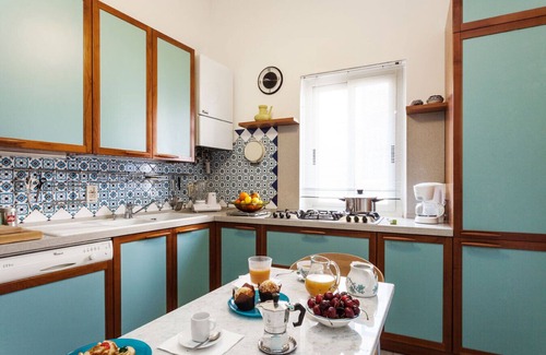 Taormina City Centre House | San Domenico Penthouse, ideal for groups in the center on Taormina with terrace.