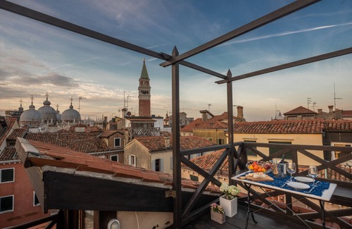 San Marco Apartment | San Marco View Terrace Apartment R&R
