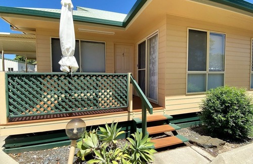 Traviston Villa | San Marco Villa 4 - Burrum Heads- Beachfront- 2BR - Pool- Aircon
