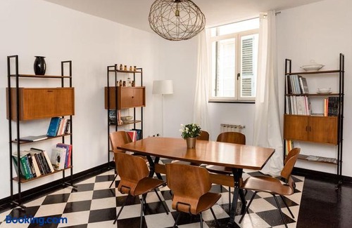 Genoa Historical Centre Apartment | San Matteo 23