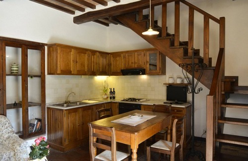 Sodo Apartment | San Pietro - Mughetto