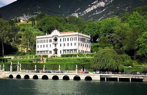 San Siro Apartment | San Siro Residence – Lake View Home With Pool by Italian Apartments.