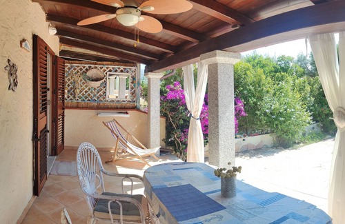San Teodoro House | SAN TEODORO SEPTEMBER DISCOUNTS CHARMING COTTAGE WITH GARDEN IUNS0182