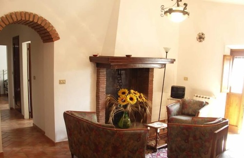 San Valentino House | San Valentino Di Sorano: Apartment/ flat - San Valentino di Sorano