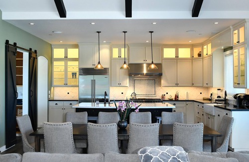 Healdsburg House | Sanctuary on Lytton | Complimentary wine tasting at Croix included!
