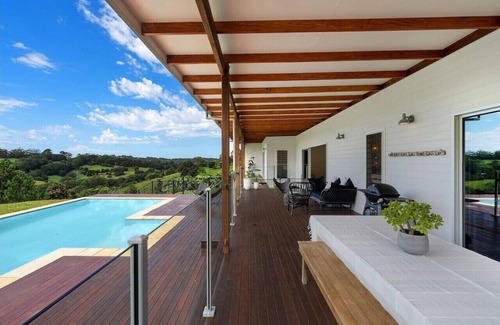 Bangalow House | Sanctuary Spaces - Fig Tree Hill Retreat