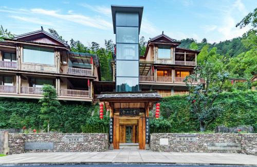 Yongding Hotel | Sanctum Peaks