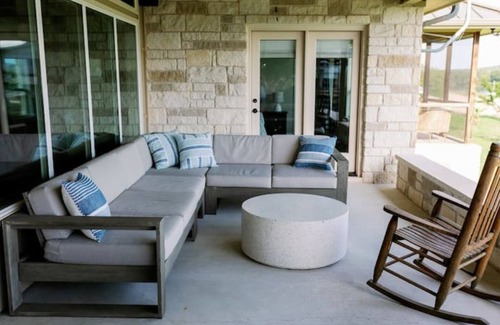 Kingsland House | Sand beach FUN on LBJ 11 beds Beautiful views