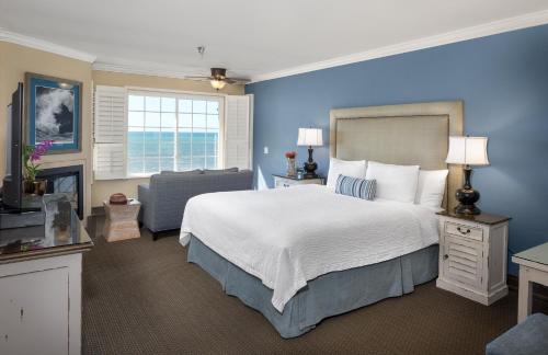 San Simeon Hotel | Sand Pebbles Inn