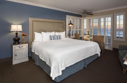 San Simeon Hotel | Sand Pebbles Inn