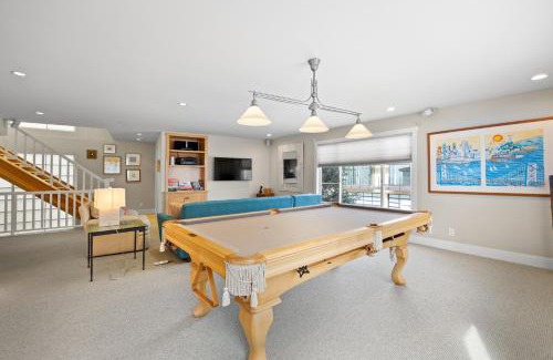 Hollywood Beach House | Sand Side Bliss