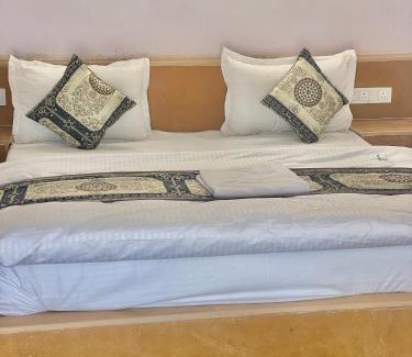 Sam Resort | Sand World Desert Camp