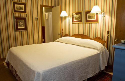 Oxford Hotel | Sandaway Suites & Beach