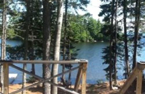 Northeast Somerset Hotel | Sandbar Cabin