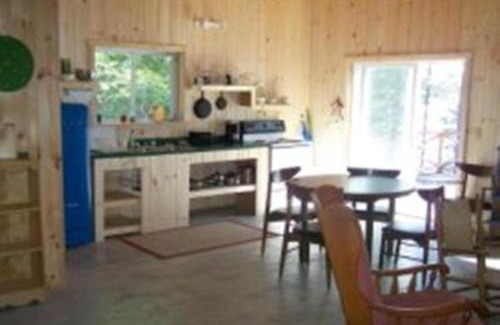 Northeast Somerset Hotel | Sandbar Cabin