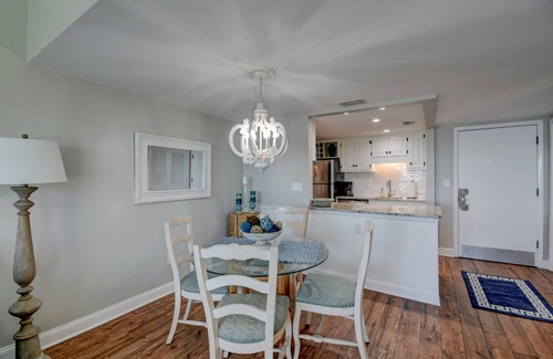 American Beach Condo | Sandcastle Retreat - Hosted by Moore AI Rentals
