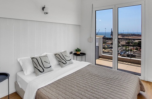 Thessaloniki Apartment | Sanders Arch - Dreamy 1-Bdr. Apt. w/ Balcony