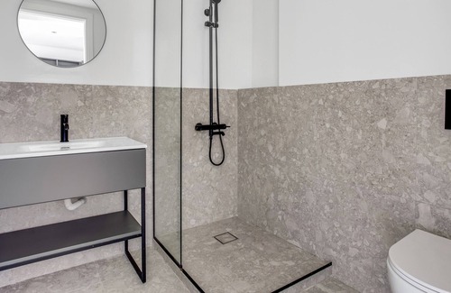 Thessaloniki Apartment | Sanders Arch - Endearing 1-Bdr. Apt. w/ Balcony