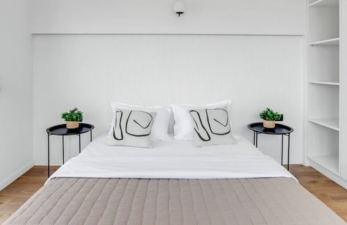Thessaloniki Apartment | Sanders Arch - Nice 1-Bdr. Apt. w/ Balcony