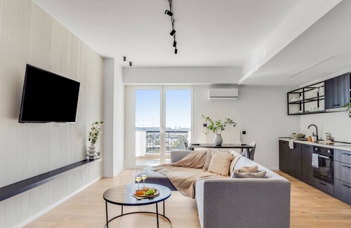 Thessaloniki Apartment | Sanders Arch - Popular 1-Bdr. Apt. w/ Sofa-Bed