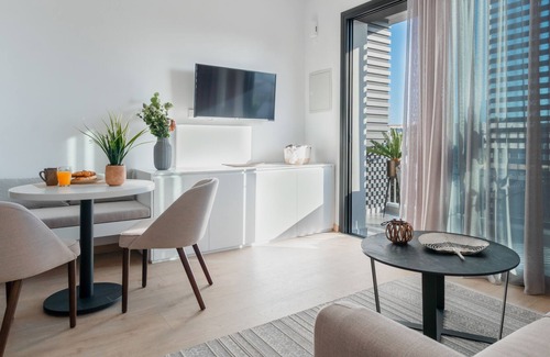 Historical Center Apartment | Sanders Armonta - Inviting Studio w/ Balcony
