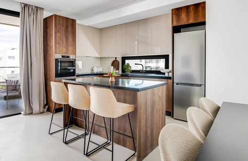 Limassol Apartment | Sanders Violet Court - Cozy 2-Bdr. Apt. w/Balcony