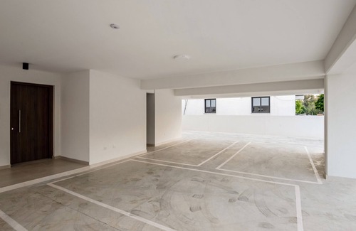 Limassol Apartment | Sanders Violet Court - Cozy 2-Bdr. Apt. w/Balcony