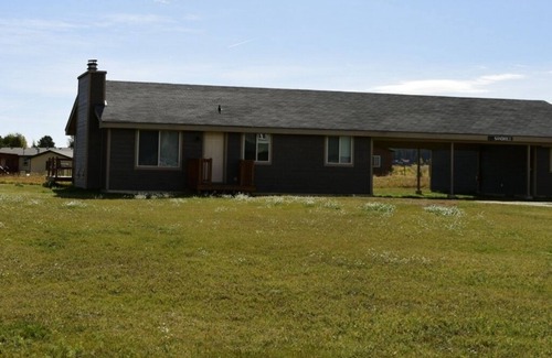 Horse Butte House | Sandhill East Home - all comforts of home with great mountain views