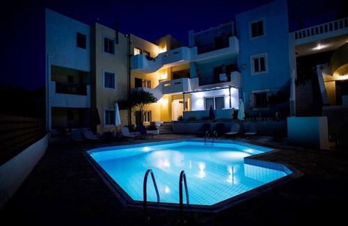 Koutouloufari Apartment | Sandika apartment 8. The right place to be!