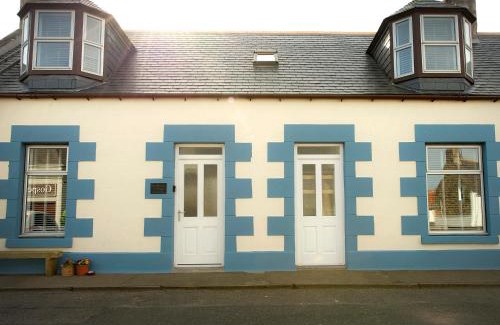 Cullen House | Sandpiper Cottage