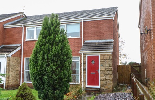 Ashington Cottage | SANDPIPER RETREAT, family friendly, with a garden in Ashington