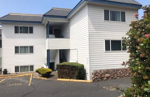 Lincoln City Apartment | Sandpiper Suite 102