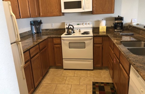 Lincoln City Apartment | Sandpiper Suite 207