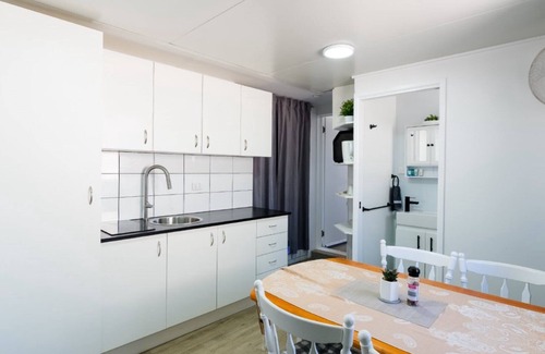 Sandstone Point Apartment | Sandstone Point Cove Studio
