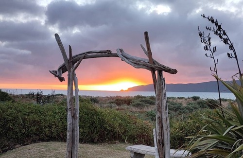 Paraparaumu Beach House | Sandwalk - Big, bold and beachfront