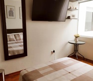 Santiago de Surco House | Sandy House