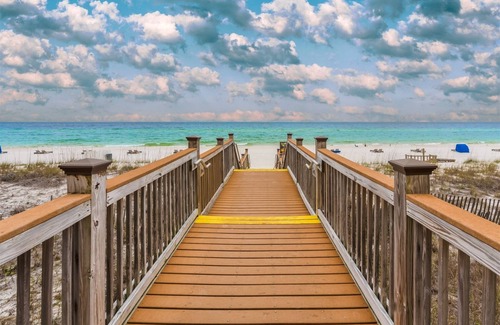 Ono Island Condo | Sandy Key 536 5th floor -Beachfront view -NO HASSLE CHECK OUT