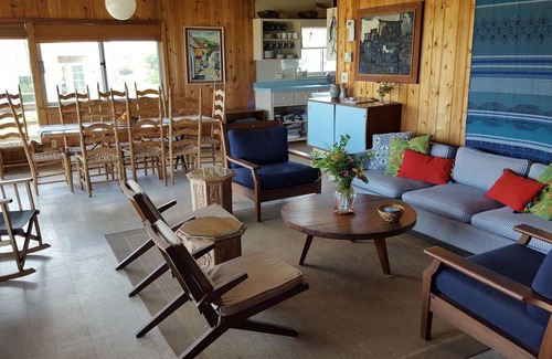 Wilmington House | Sandy Paws Cozy Beach House and direct ocean front on Figure Eight Island