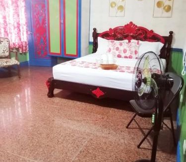 Tagaytay Hotel | Sang Yoo Mountain View Tagaytay Bed and Breakfast - Taal Lake View