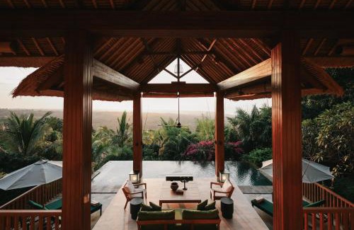 Kubutambahan Resort | Sanglung Villas & Suites