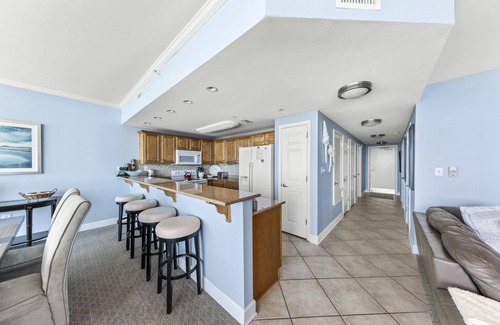 Gulf Shores Condo | SANIBEL CONDO-LAST MINUTE DISCOUNTS! Penthouse Level-Amazing views