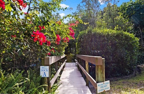 Sanibel Condo | Sanibel Island Renovated Condo Ground Floor, WiFi, Close to Beach, Washer/Dryer