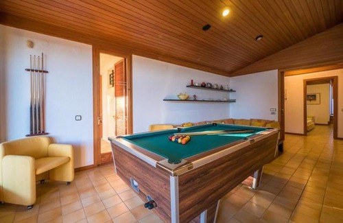 Sant Andreu de Llavaneres Villa | Sant Andreu de Llavaneres Villa Sleeps 9 Pool WiFi