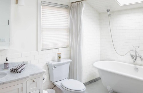 Santa Cruz House | Santa Cruz Guesthouse Surrounded by Redwoods