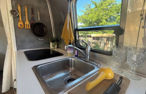 Southside House | Santa Fe Airstream Dream: 2020 19 foot Bambi steps from Meow Wolf